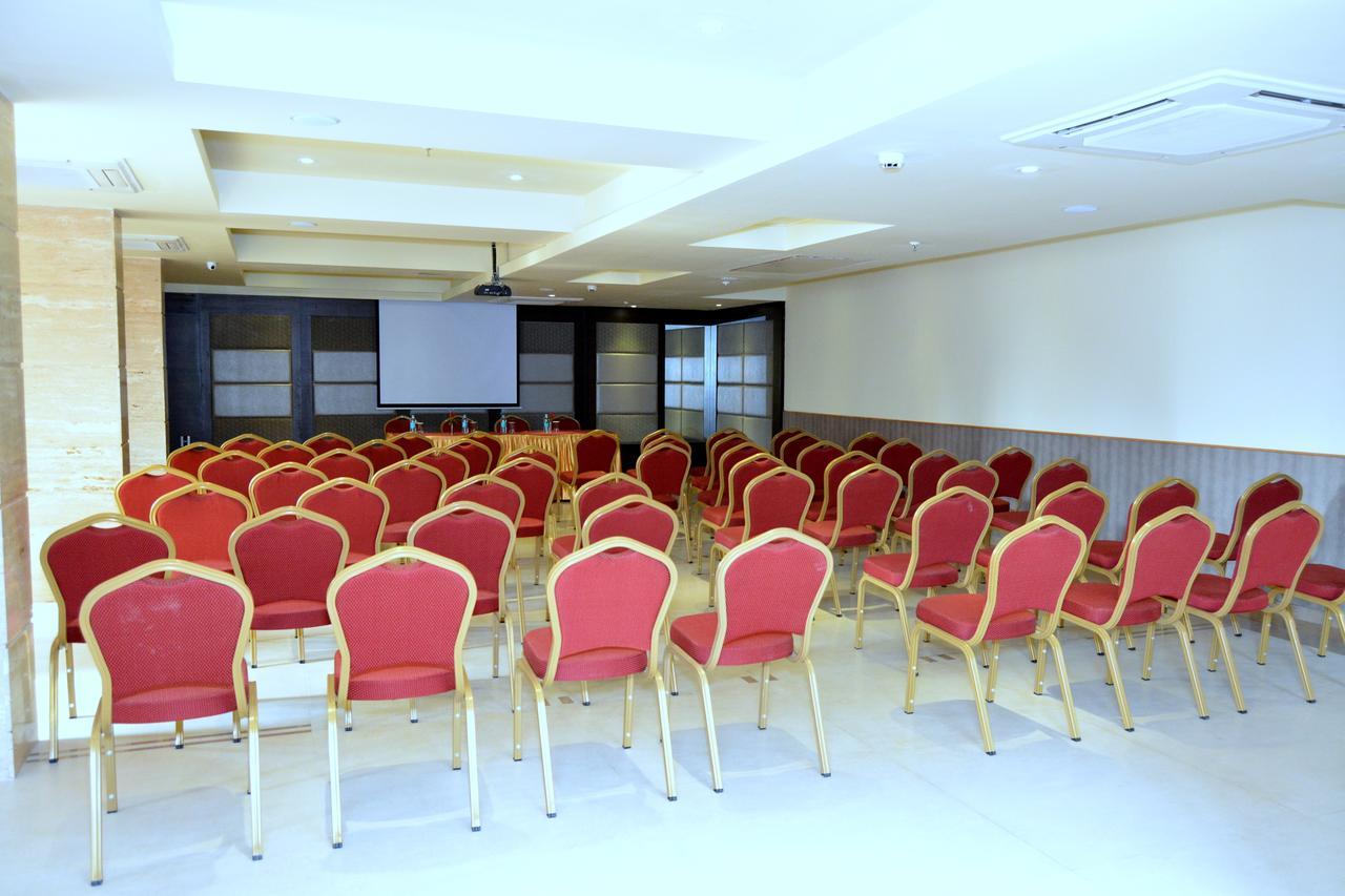 Hotel Orion Premiere Panadzsi Kültér fotó